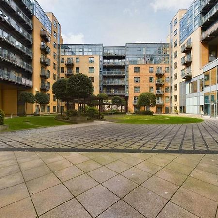 City Apartment In Great Location With A Balcony & Parking Possible - West One Sheffield Exterior foto